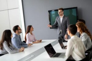 Combien gagne un Directeur des RH ?