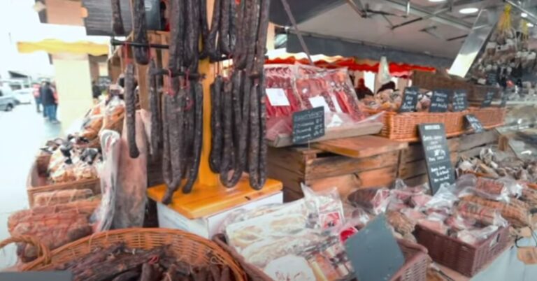À la découverte du marché d&rsquo;Ajaccio : un incontournable de la culture corse