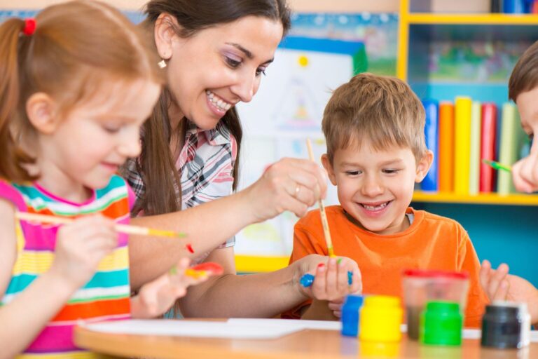 Formation pour la petite enfance : tout ce que vous devez savoir