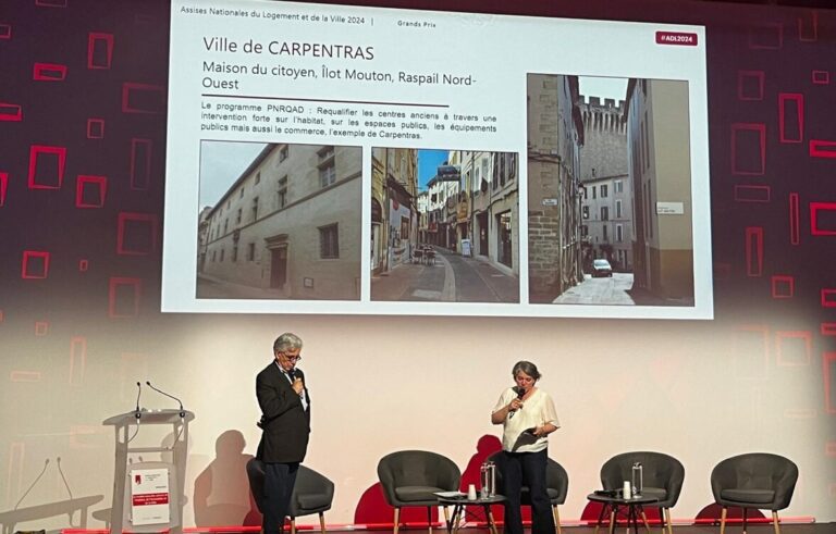 Comment le CCAS de Dax contribue-t-il au développement social local ?