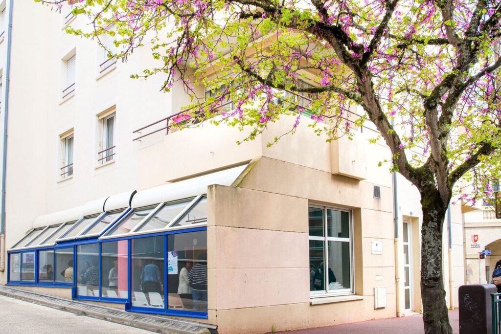 Comment le CCAS de Limoges soutient-il les entrepreneurs locaux ?