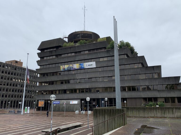 Comment renouveler vos documents administratifs sur www.seine-saint-denis.gouv.fr ?