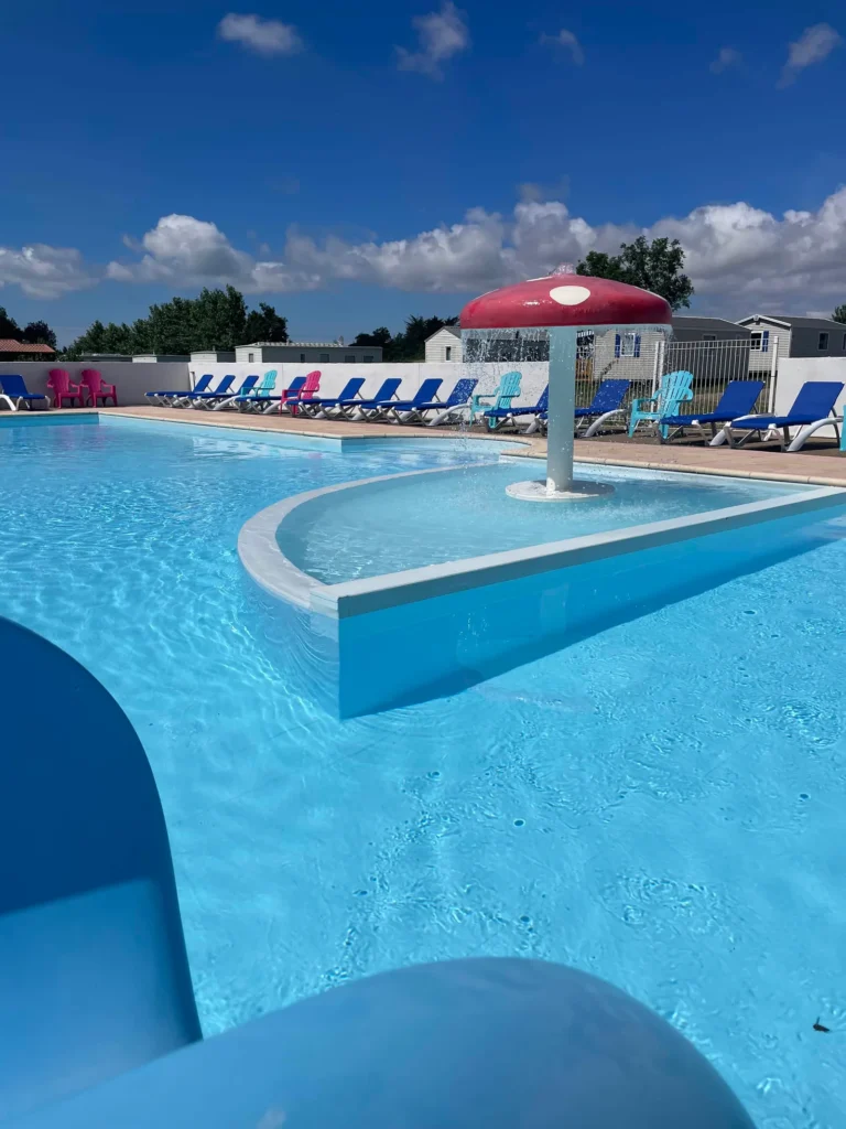 Vue du camping O'Beau Laurier à Saint-Denis-du-Payré en Vendée, une destination idéale pour découvrir le 85420