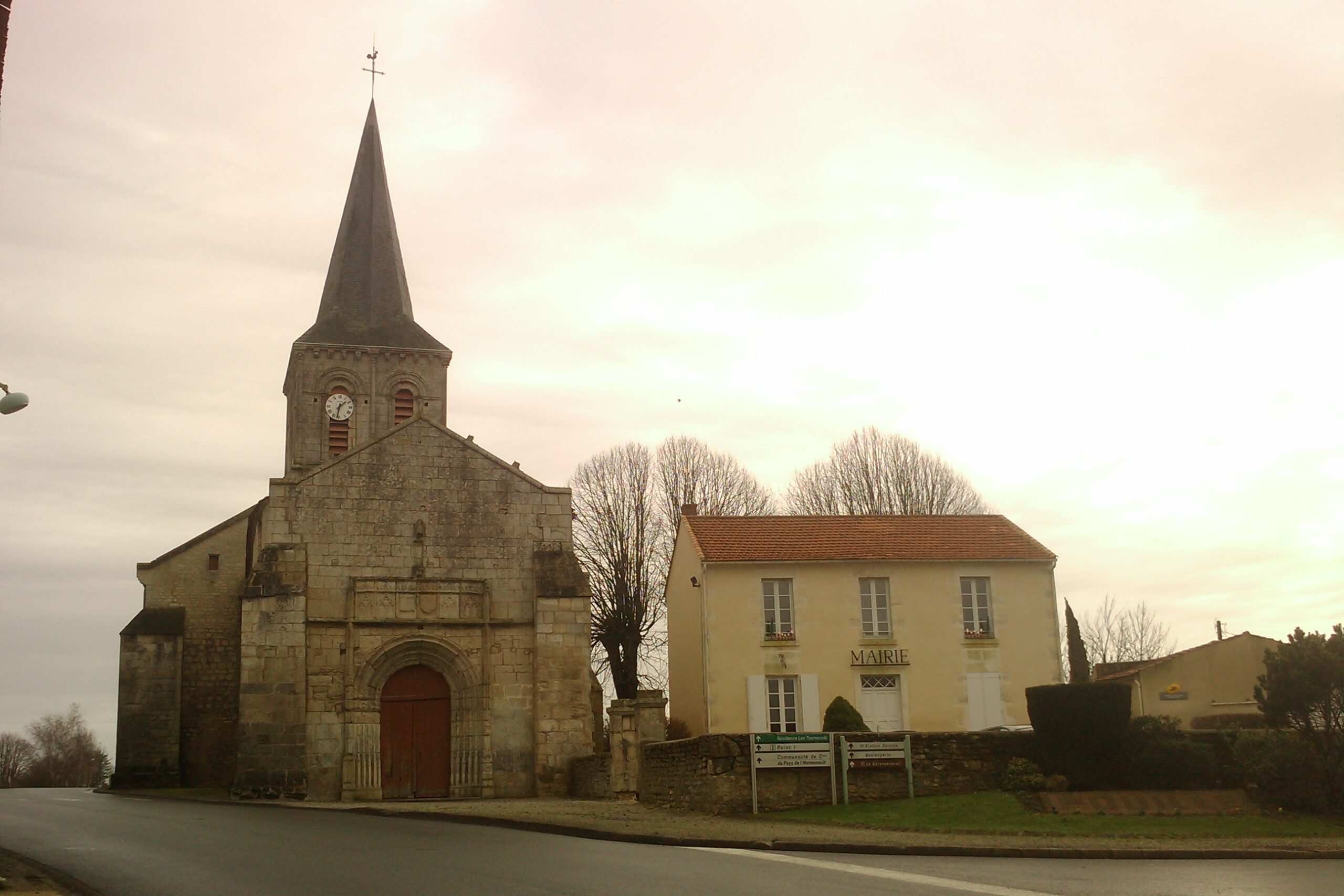 Église Saint-Rémi à Petosse (Vendée)