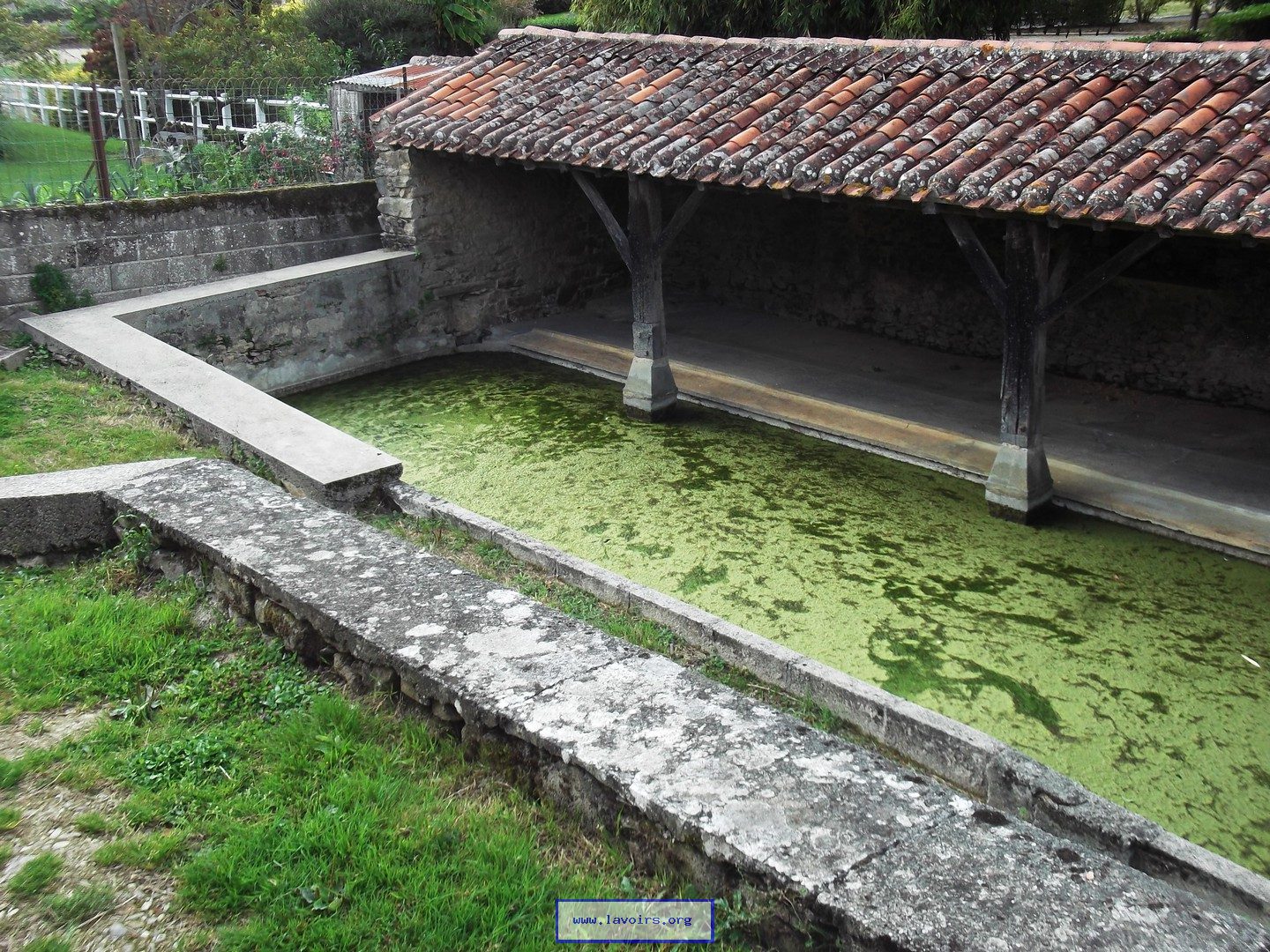 Lavoir à La Châtaigneraie