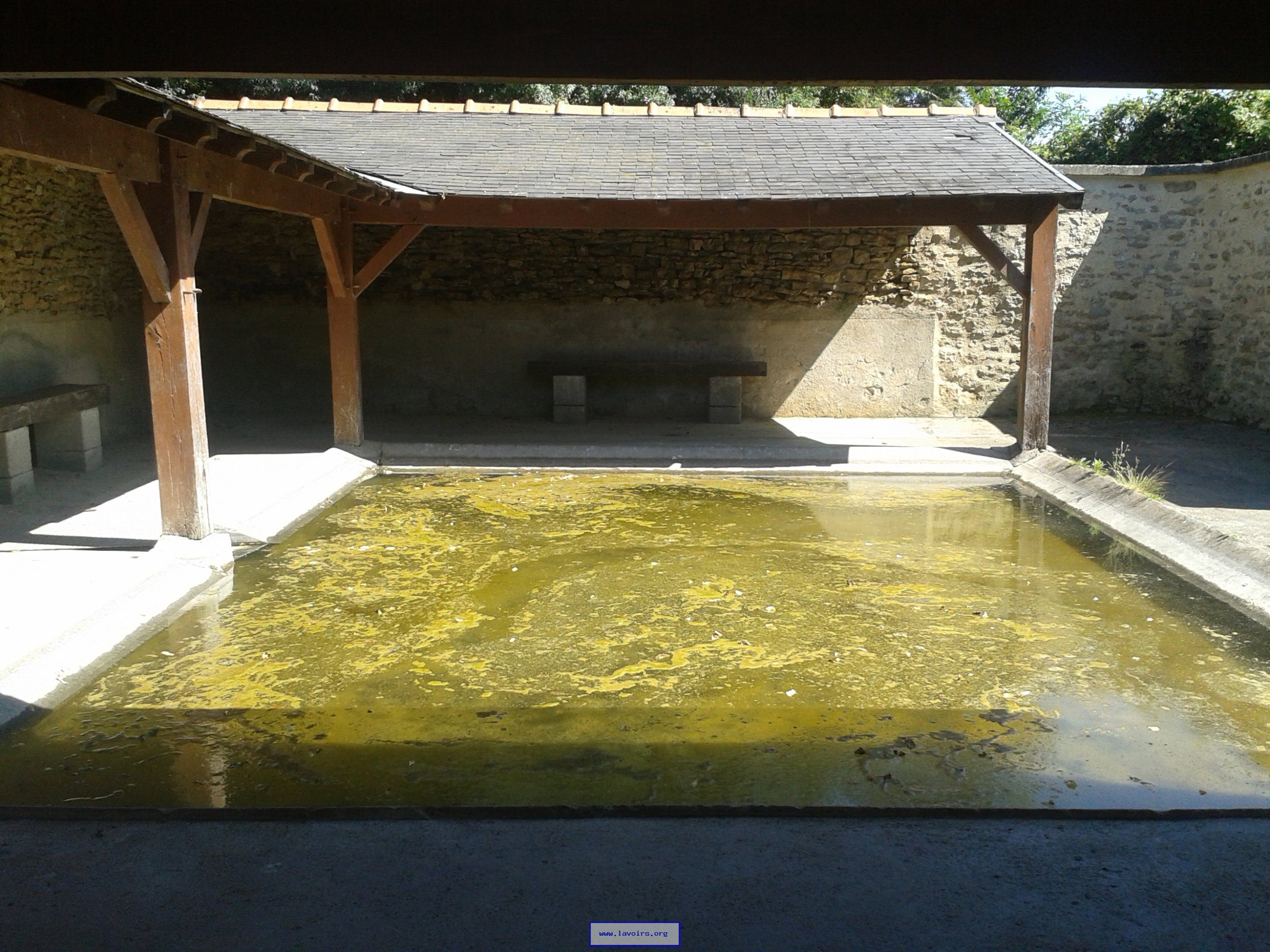 Photo du lavoir de Saint-Vincent-Sterlanges