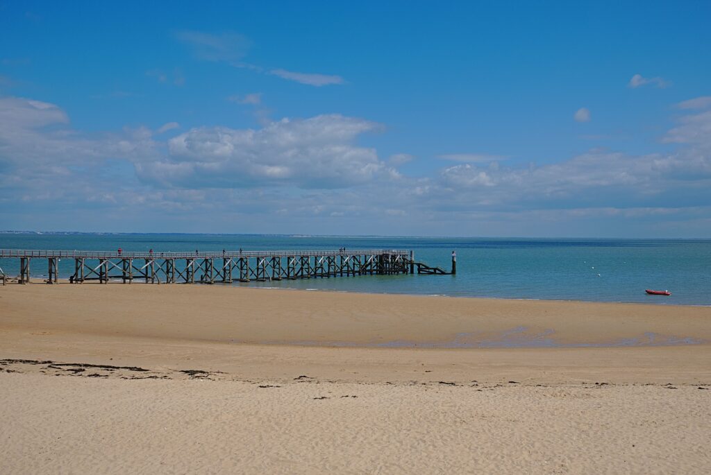 Vue panoramique de la commune de Saint-Sigismond en Vendée mettant en valeur son environnement paisible