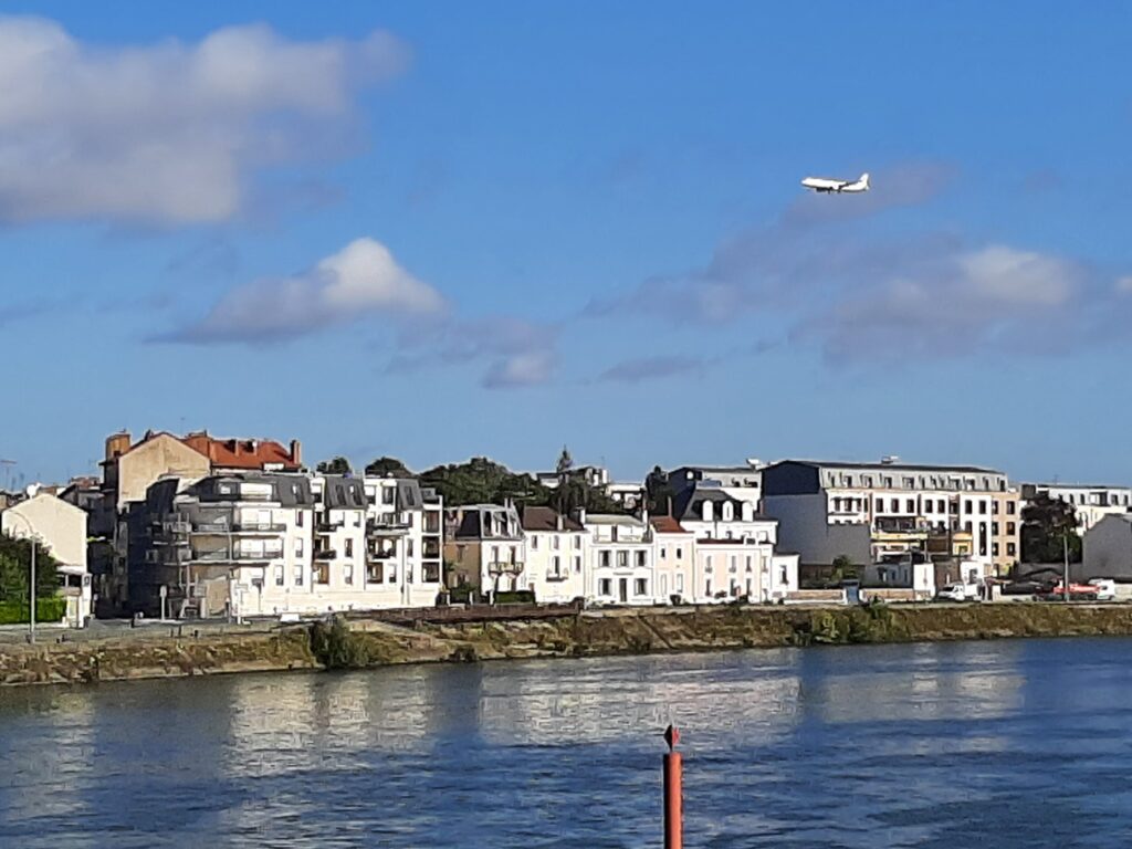 Ivry-sur-Seine et son code postal : que révèlent-ils sur le dynamisme économique local ?