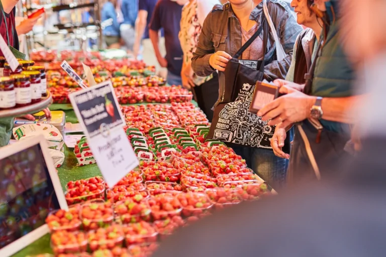 Les marchés de Talmont-Saint-Hilaire : un incontournable pour les amateurs de produits locaux
