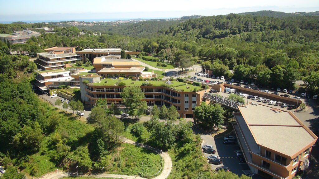 Quel est le code postal de Sophia Antipolis, le Silicon Valley français ?
