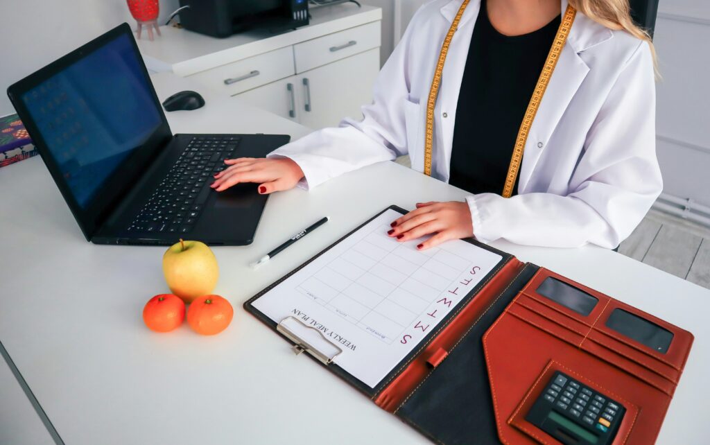 Numérique et accueil en santé : pourquoi l’humain reste essentiel